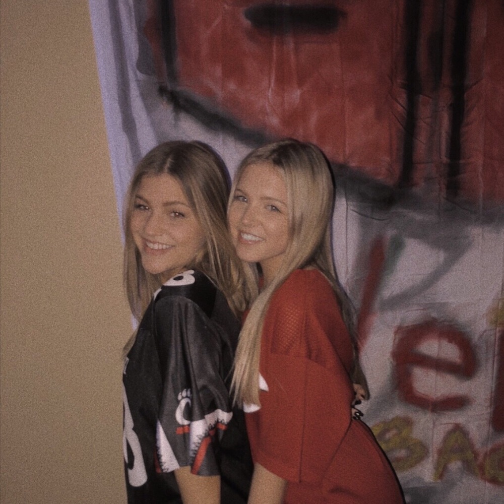 Meet your Posher, Ava